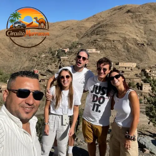 Youssef – Conductor y Guía Local de Circuito Marruecos Youssef, conductor y guía local de Circuito Marruecos especializado en circuitos por Marruecos